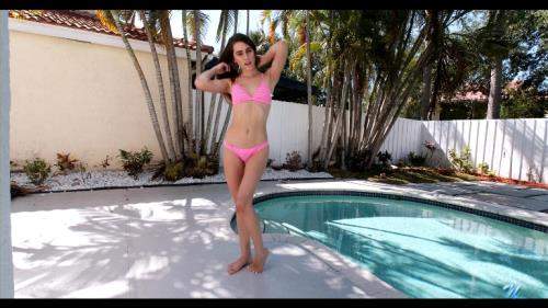 Mackenzie Mace starring in Cumming At The Pool - Nubiles (FullHD 1080p)