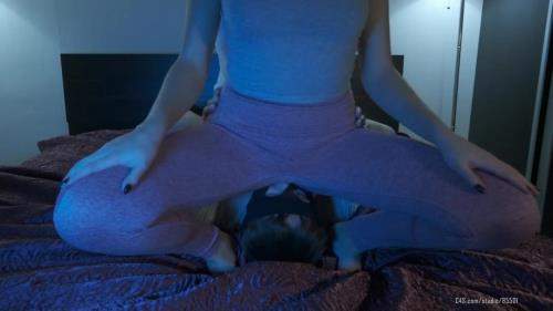 2 Young Girls Smothering In Yoga Pants - Clips4sale (FullHD 1080p)