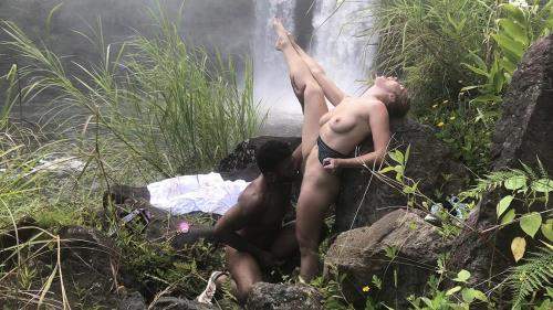 Lena Paul starring in Hawaiian Waterfall Sex - OnlyFans (UltraHD 4K 2160p)