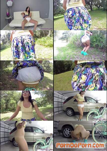 Poo Alexa starring in Public Diaper Desperation - PooAlexa (FullHD 1080p / Scat)