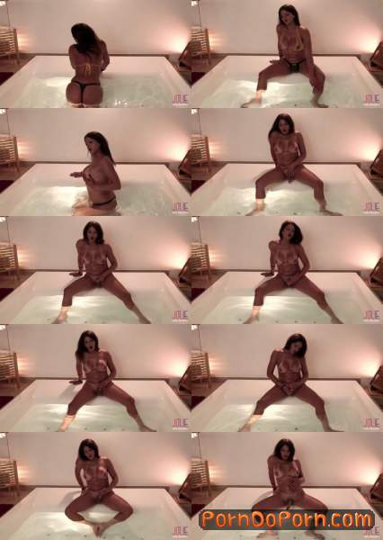 Camilla Jolie starring in Hot Tub - JolieAndFriends (HD 720p)