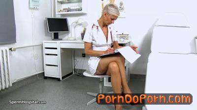 Zita M starring in CFNM sex at sperm bank clinic with Czech MILF Zita - spermhospital (HD 720p)