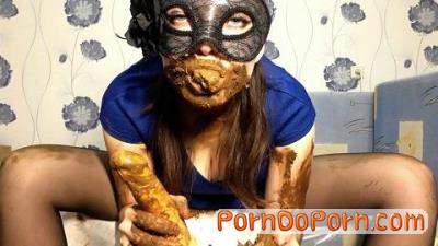 ScatLina starring in I wear a diaper and take off my mask - ScatShop (FullHD 1080p / Scat)