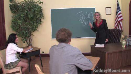 Kylie G Worthy, Mandy Luxx starring in Class Cutup - Remaster - RodneyMoore (FullHD 1080p)