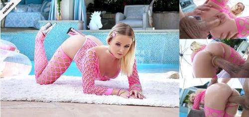Natalia Queen starring in Natalia Takes It Deep - Nympho (FullHD 1080p)