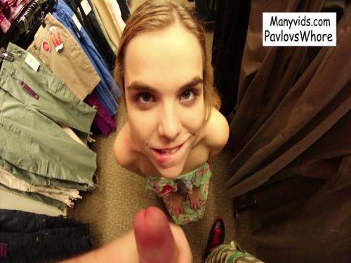 Cloe Palmer / Pavlovswhore starring in Pavlovswhore in Public Oral & Cum Walk at the Mall - Manyvids (FullHD 1080p)