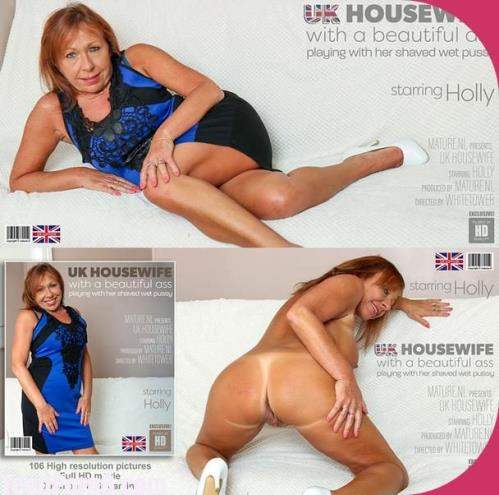 Holly (EU) (52) starring in Housewife Holly from the UK and her beautifull ass - Mature.nl (FullHD 1080p)