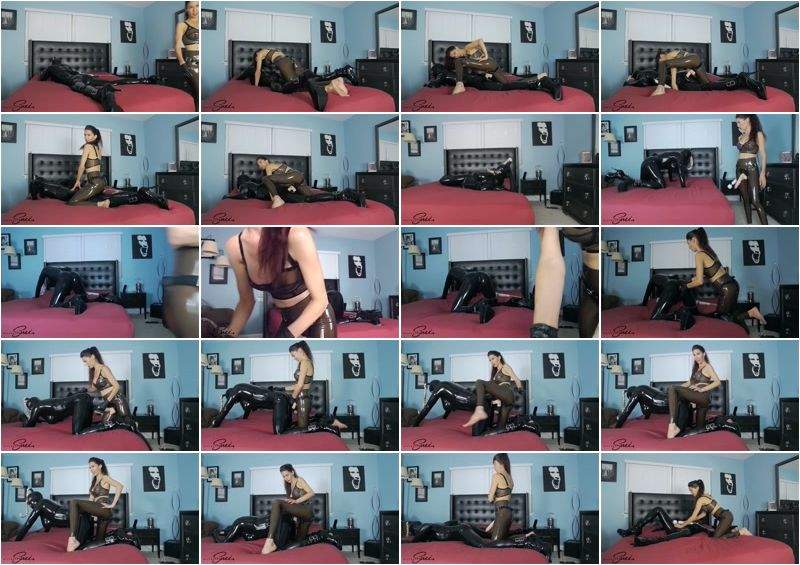Webcamshow Rubberdoll Strapon Fucking On The Bed - MistressSusi (HD 720p)