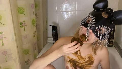 p00girl starring in I chew on a piece of shit and smear myself in a sexy mask, ass, feet, face all in shit - ScatShop (FullHD 1080p / Scat)