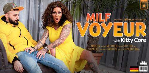 Kitty Core (36), Stefan Steel (35) starring in MILF Kitty Core catches a voyeur at home and shows him stuff he never forgets - Mature.nl (FullHD 1080p)