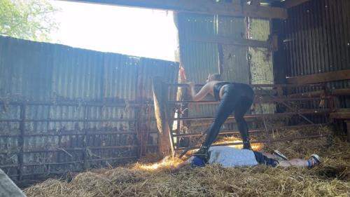Farmer Gets Trampled - MistressScarlettMorgan (FullHD 1080p)