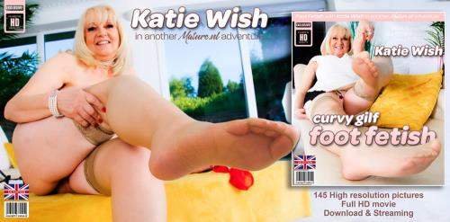 Katie Wish (EU) (63) starring in Big breasted Katie Welsh is a hot curvy British granny who loves fooling around with her feet - Mature.nl (FullHD 1080p)