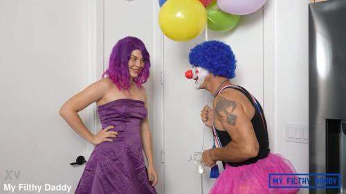 Alice Upton starring in Filthy the Clown Strikes Again! Girls Love Kinky Clown Sex - PornBox, Myfilthydaddy (FullHD 1080p)